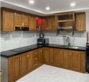 Tủ bếp gỗ sồi Mỹ dùng sơn không mùi.