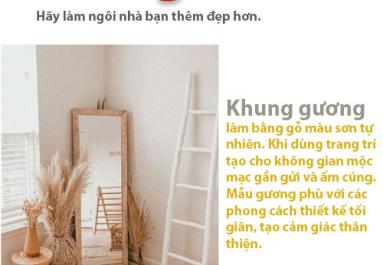 Gương soi toàn thân đứng mộc mạc.